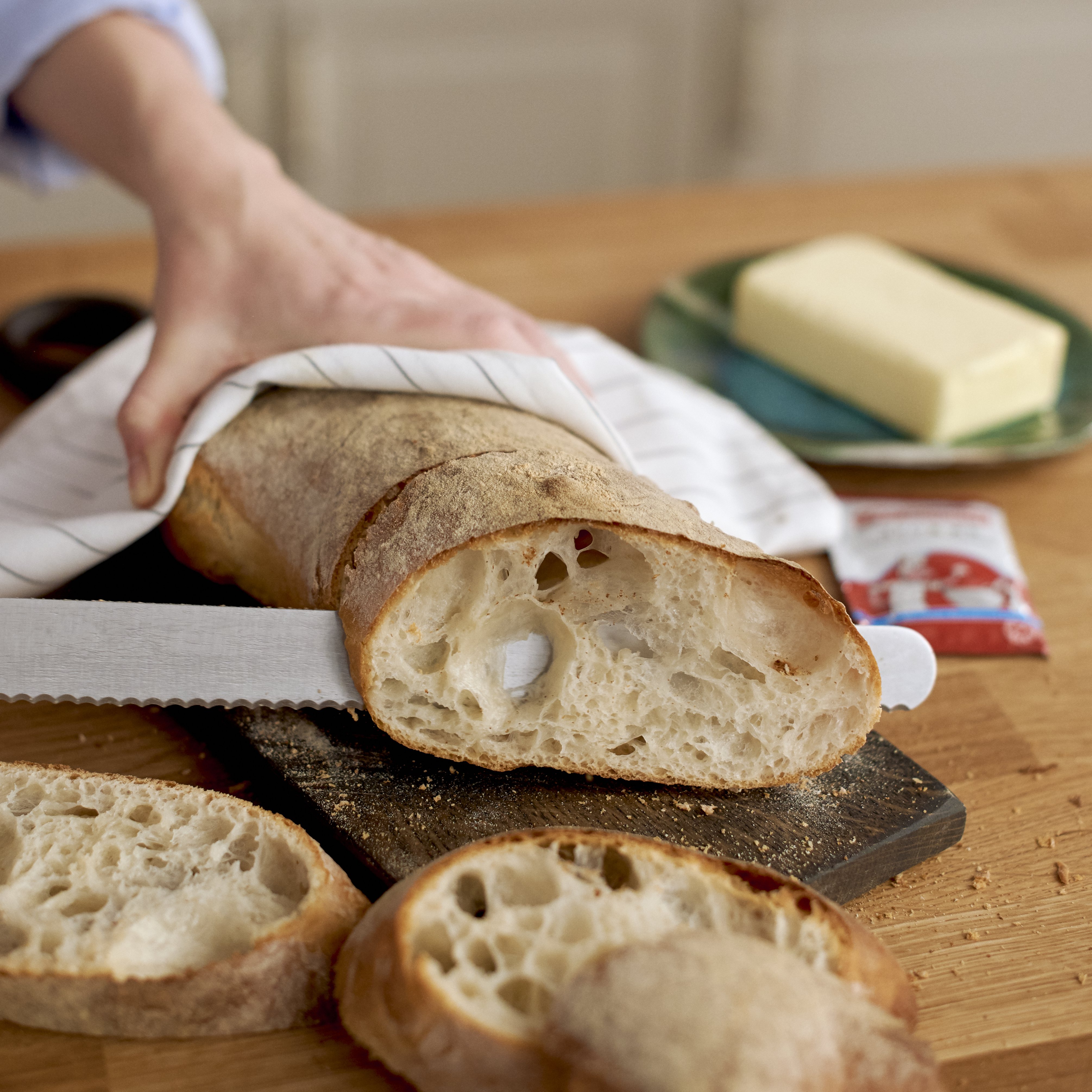 Итальянский хлеб рецепты. Итальянский хлеб чиабатта. Чиабатта Фокачча. Чиабатта хлеб Италия. Хлеб турецкий чиабатта.